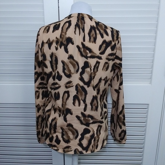 Animal Print Pop Over Tunic Blouse Size S by Milano - Picture 7 of 8